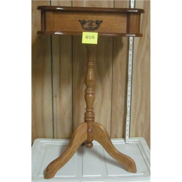 26" Oak Pedestal bedside table/drawer