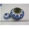 Image 2 : Vintage blue and white oriental ginger jar pumpkin shape country house interier (25cm tall)
