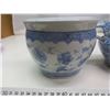 Image 3 : Vintage blue & white tureen style vessel/ vintage chinese porcelain fish bowl planter