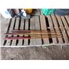 Image 1 : 5 pool cues and guided pool cue