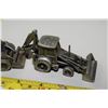 Image 2 : New Holland pewter construction equipment