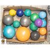 Image 1 : BOX OF THERAPY/SPORT BALLS/FOOT ROLLERS