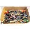 Image 1 : BOX OF ASSORTED SCREW DRIVERS