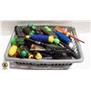 Image 1 : BOX OF ASSORTED SCREW DRIVERS