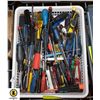 Image 1 : BOX OF ASSORTED SCREW DRIVERS