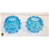 Image 1 : 2X EI8HTEEN KARAT BLUE SPIKE BALL VASE