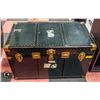 Image 1 : STEAMER TRUNK W36XD20XH22