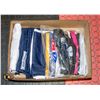 Image 1 : 4 PAIRS OF ADULT MEN'S LARGE HOCKEY SOCKS,