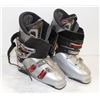 Image 1 : SET OF SKY BOOTS SIZE EURO 26.5 SALOMON