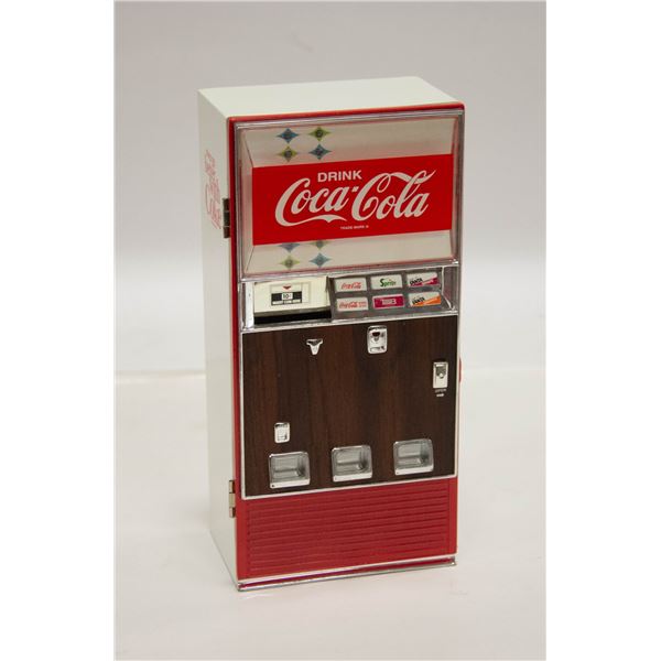 COCA COLA MINIATURE COLLECTIBLE VENDING MACHINE
