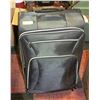 Image 1 : AIR CANADA SUITCASE