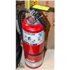 Image 1 : 10 LB FULLY CHARGED FIRE EXTINGUISHER