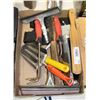 Image 1 : FLAT OF VARIOUS TOOLS AND GARDENING ACCESSORIES