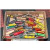 Image 1 : FLAT OF FULLER PLUS ASSORTED SCREWDRIVERS