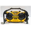 Image 1 : DEWALT WORKSITE RADIO/CHARGER