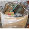 Image 1 : ESTATE PALLET WITH WHEEL-BARROW, 3 SLEEPING BAGS,