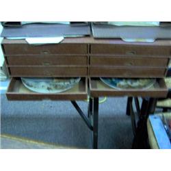 COLLECTOR PLATES IN CASE (8PC SET)