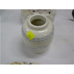 19TH CENTURY CHINESE SPICE JAR