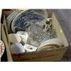 Image 1 : BOX ASSTD.. DISHES & WALL PLATES