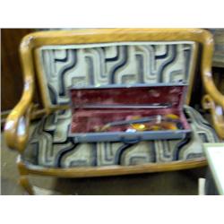 CANADIANA SETTEE, CIRCA 1890