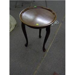 WALNUT QUEEN ANN WINE TABLE
