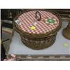 Image 1 : WICKER SEWING BASKET