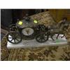 Image 2 : HORSE AND CARRIAGE CLOCK