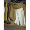 Image 1 : BOX LOT