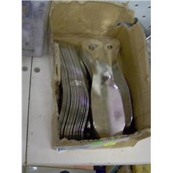 BOX OF METAL SHOE HORNS