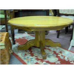 ROUND OAK COFFEE TABLE