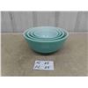 Image 1 : 4 Piece Turquoise Pyrex Mixing Bowl Set