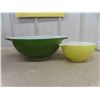 Image 3 : 2 Pyrex Mixing Bowls , 1 1/2 Quart Dish with Lid