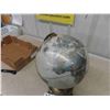 Image 5 : Vintage Replogle Platinum Classic Globe 12'' Diameter