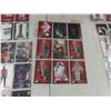 Image 2 : 60 Star Wars Cards , 1 Galactic Medallion Card