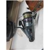 Image 2 : 6 Fishing Reels -Daiwa SK7050, Vintage Wood Peetz , (2) Daiwa SG 375,