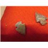 Image 2 : 3 Aboriginal Stone Arrowheads Framed in Display