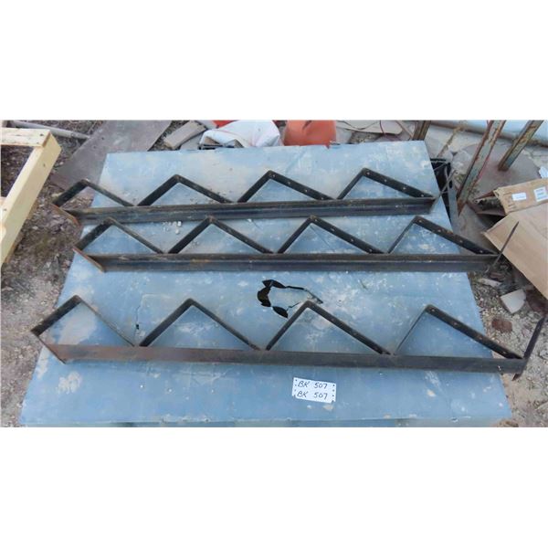 4 Step Metal Riser (3) 