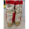 Image 6 : Vintage Hudson's Bay Co. Beaded Trade Wool First Nations Mukluks Tallest at 17",