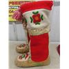 Image 7 : Vintage Hudson's Bay Co. Beaded Trade Wool First Nations Mukluks Tallest at 17",