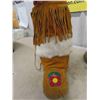 Image 2 : Vintage Leather + Fur Beaded Mukluks with Fringe - Exc. Condition - Soles 9" Long, 