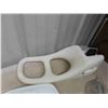 Image 4 : Safety Bathtub Rail, 18" Safety Wall Mount Rail, 2 Toilet Seats