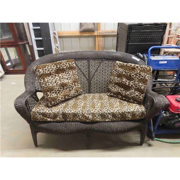 Wicker Settee with Cushions 56  Wide