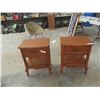 Image 1 : 2 Matching Night Stands 14" x 20" x26"