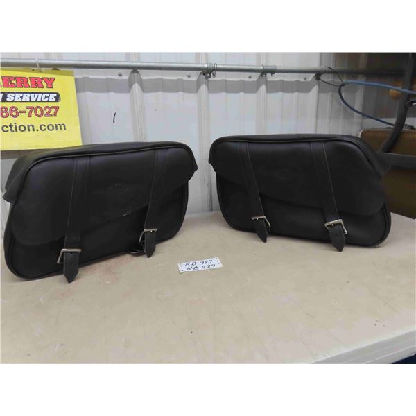 New Suzuki Motorcycle Boulevard Leather Saddle Bag Set