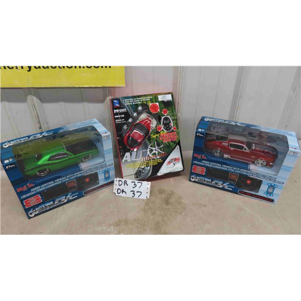 2 Maisto Remote Control Cars Scale 1:24 , Newray Digital Watch