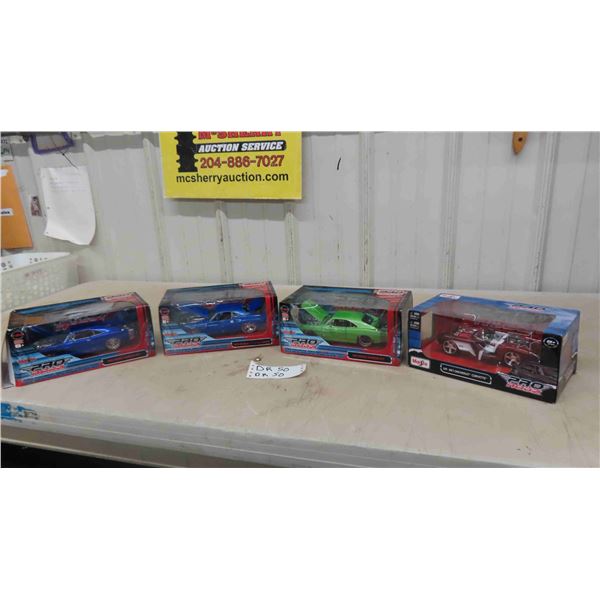 4 Diecast Cars with Boxes Scale 1:24 : (2) 1969 Dodge Charger