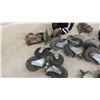 Image 3 : 20 Castors , 2 Electric Timers
