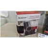 Image 2 : Motomaster Wet/Dry Auto Canister Vacuum , Brookstone Heated 