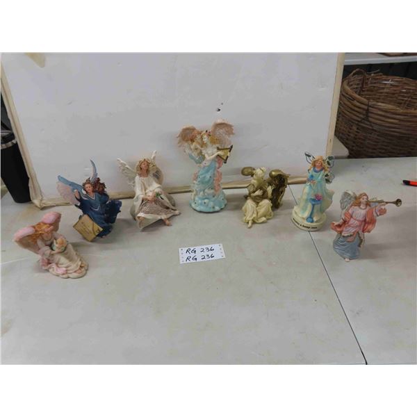 7 Ceramic Angels , 1 Musical