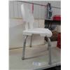 Image 1 : Bath Chair